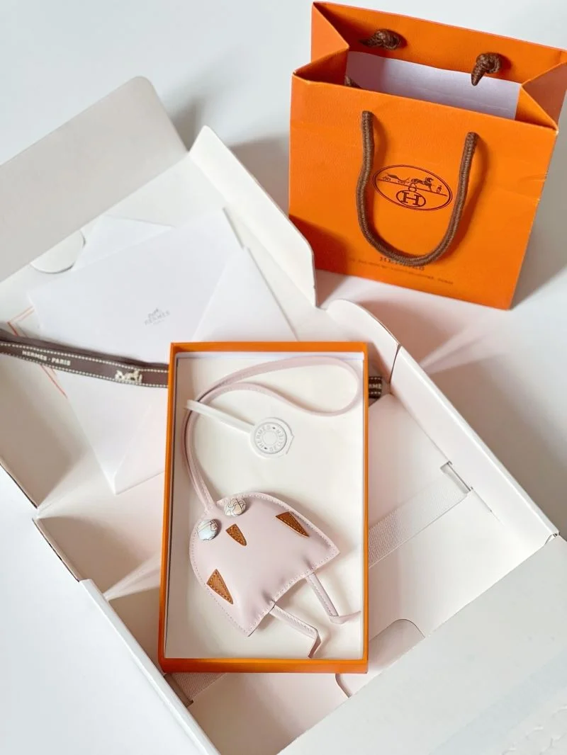 Hermes Handmade Pendant FlexibleFit 48130