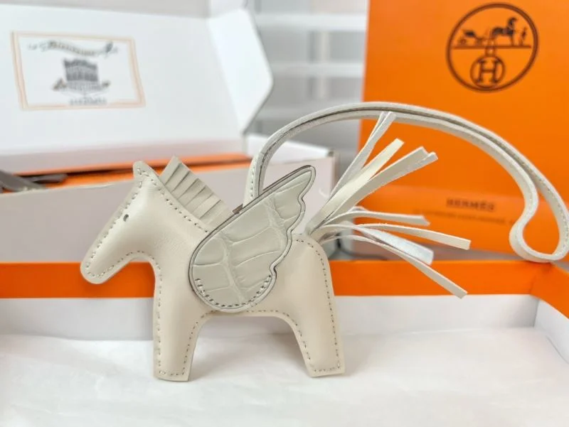 Hermes Handmade Pendant RelaxedFit 48117