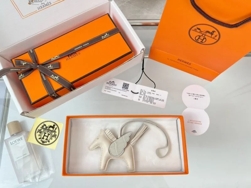 Hermes Handmade Pendant RelaxedFit 48117
