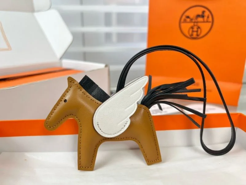 Hermes Handmade Pendant Fashionable 48126