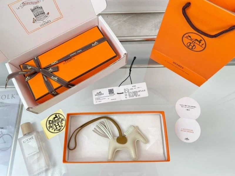 Affordable Hermes Handmade Pendant 48094