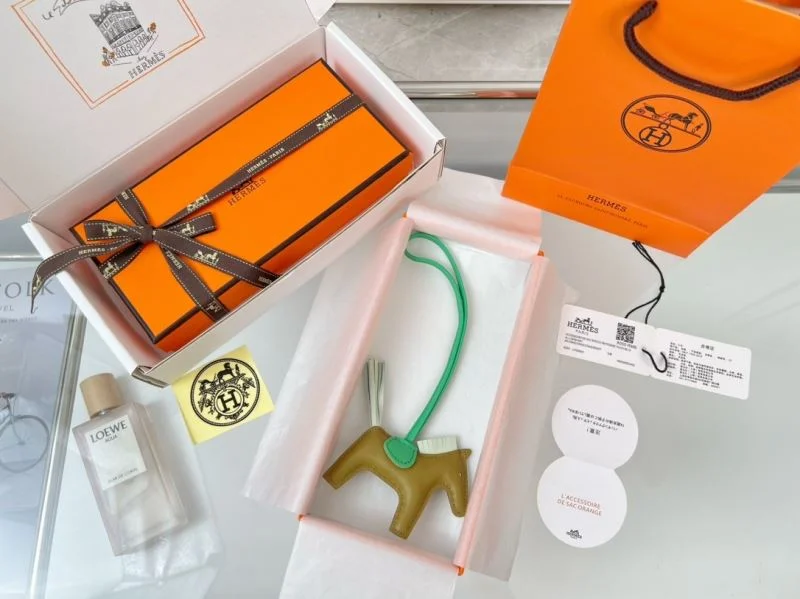 Affordable Hermes Handmade Pendant 48085