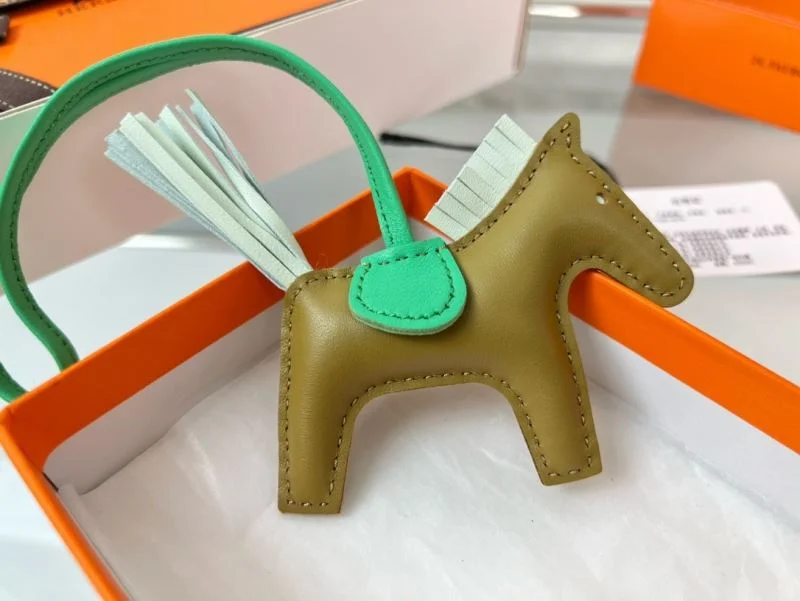 Affordable Hermes Handmade Pendant 48085