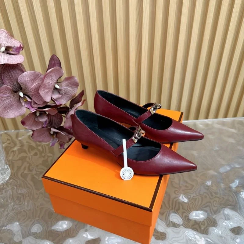 Supportive Hermes Heeled Shoes 27343