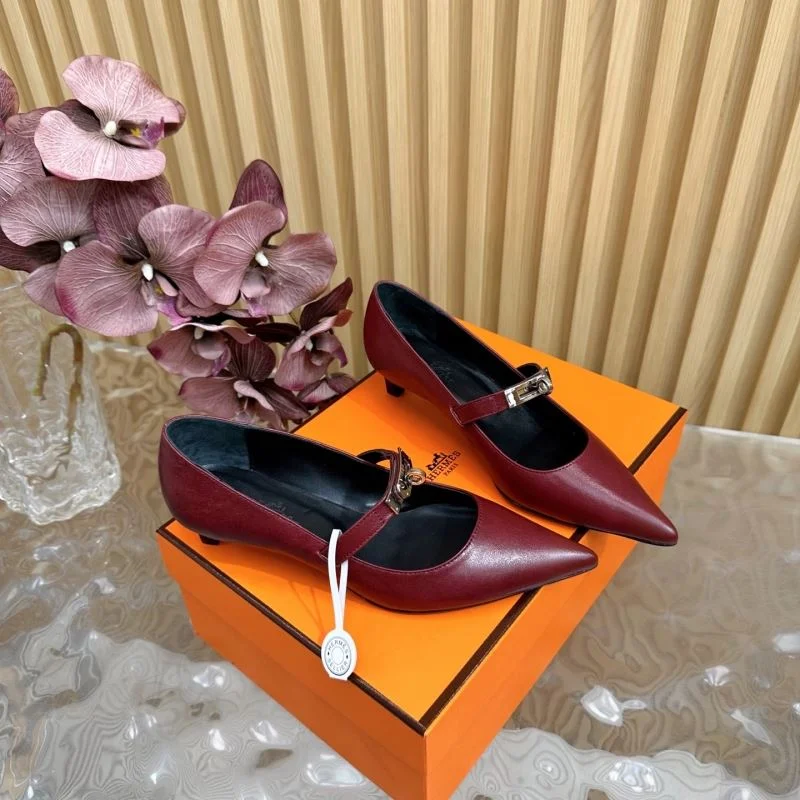 Supportive Hermes Heeled Shoes 27343