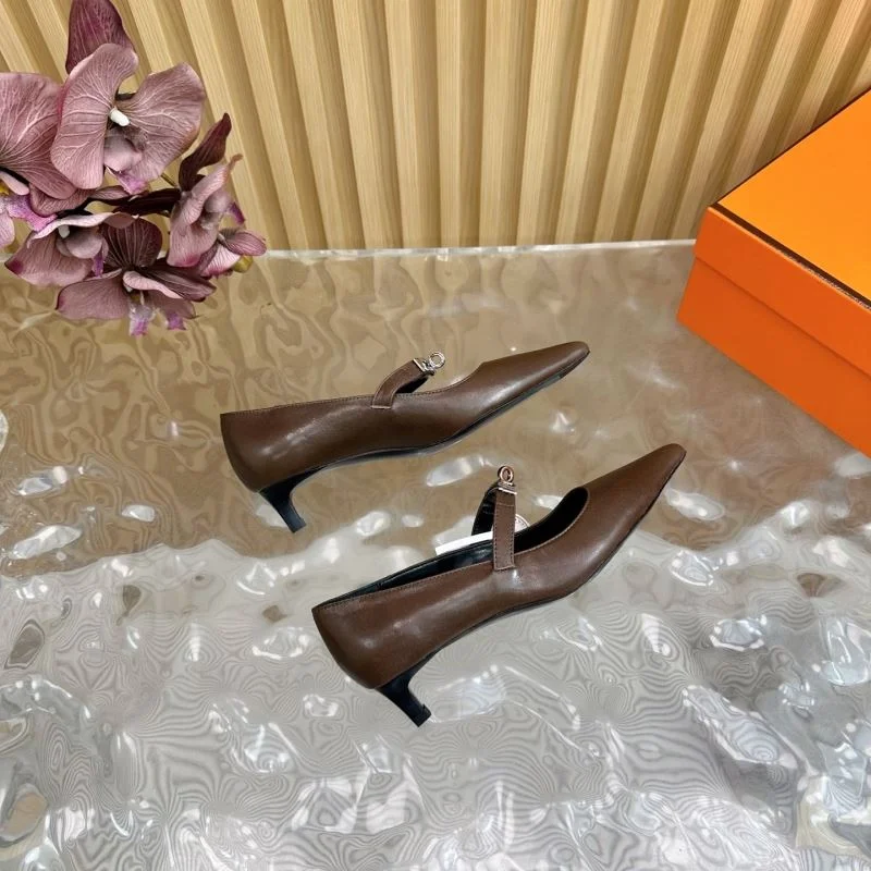Versatile Hermes Heeled Shoes 27344