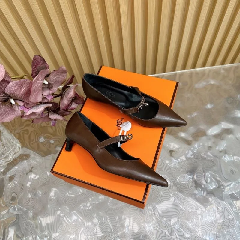Versatile Hermes Heeled Shoes 27344