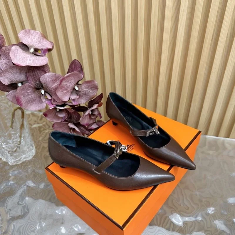 Versatile Hermes Heeled Shoes 27344