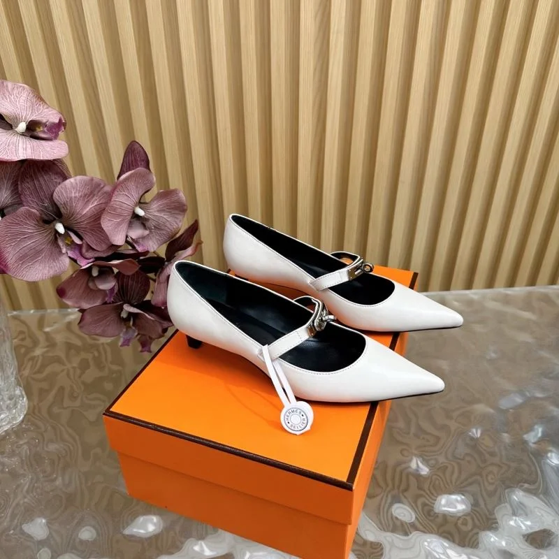 Hermes Heeled Shoes Elegant 27342