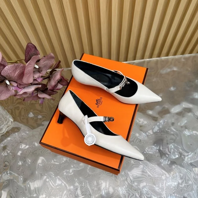 Hermes Heeled Shoes Elegant 27342