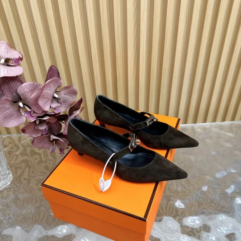 Supportive Hermes Heeled Shoes 27336