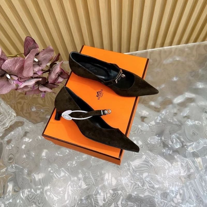 Supportive Hermes Heeled Shoes 27336
