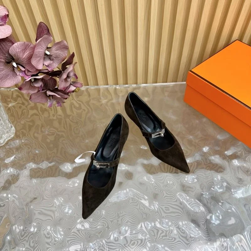 Supportive Hermes Heeled Shoes 27336