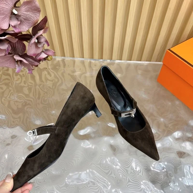 Supportive Hermes Heeled Shoes 27336