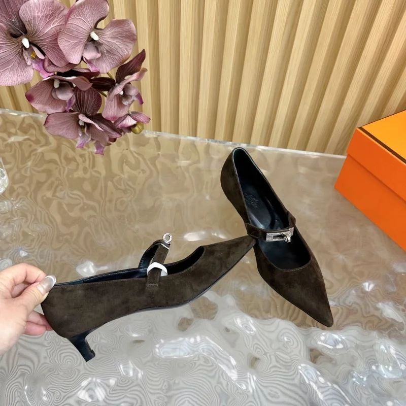 Supportive Hermes Heeled Shoes 27336