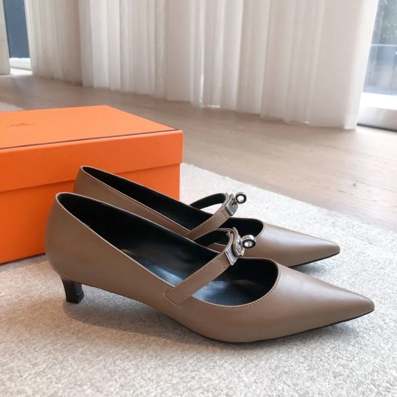 Contemporary Hermes Heeled Shoes 27332