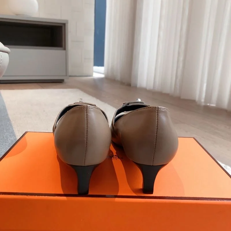 Contemporary Hermes Heeled Shoes 27332