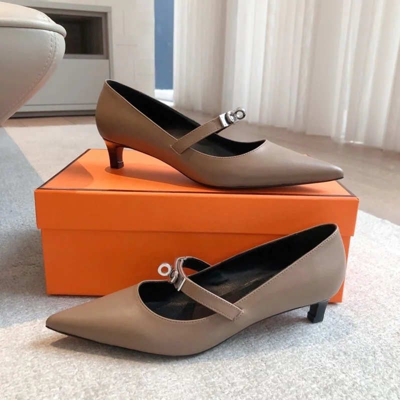 Contemporary Hermes Heeled Shoes 27332