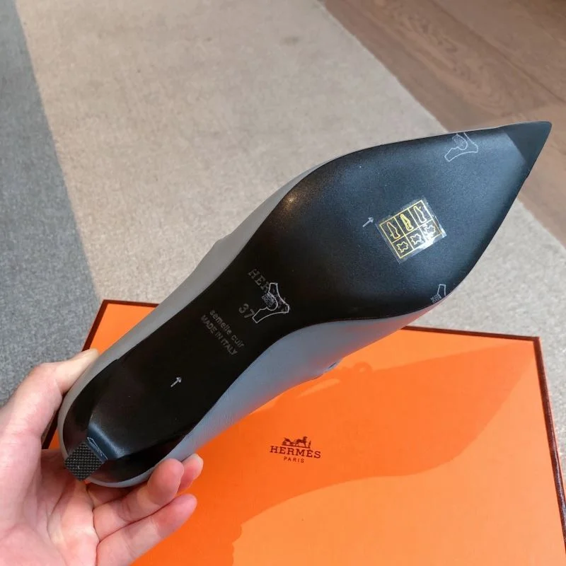 Hermes Heeled Shoes Comfortable 27326
