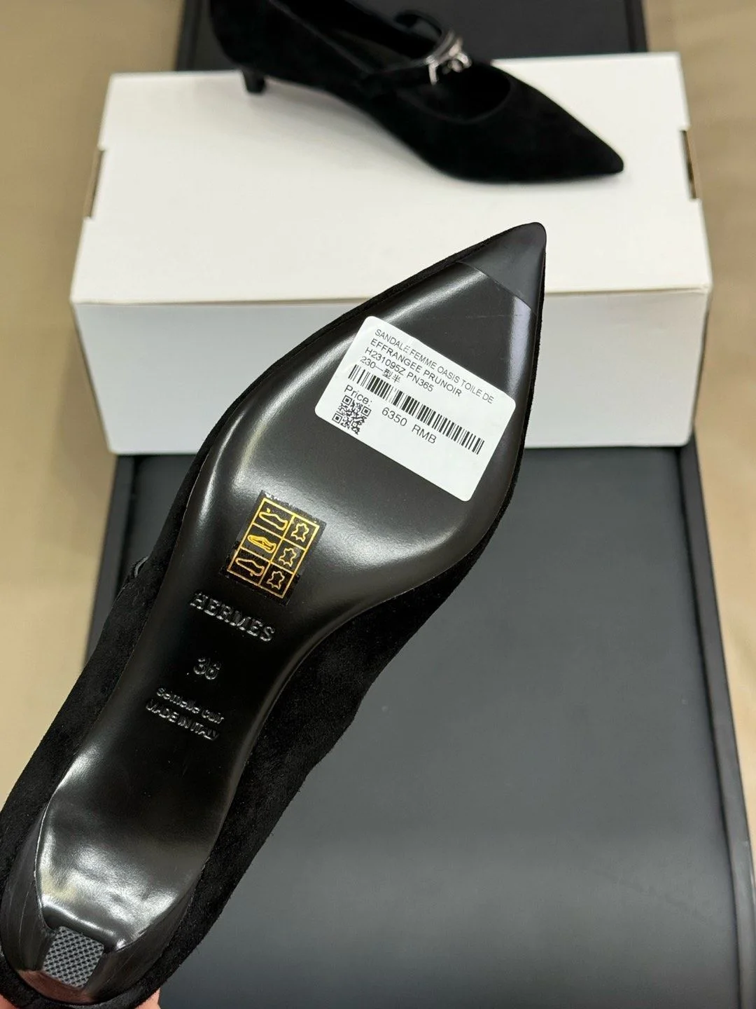 OnTrend Hermes Heeled Shoes 26673