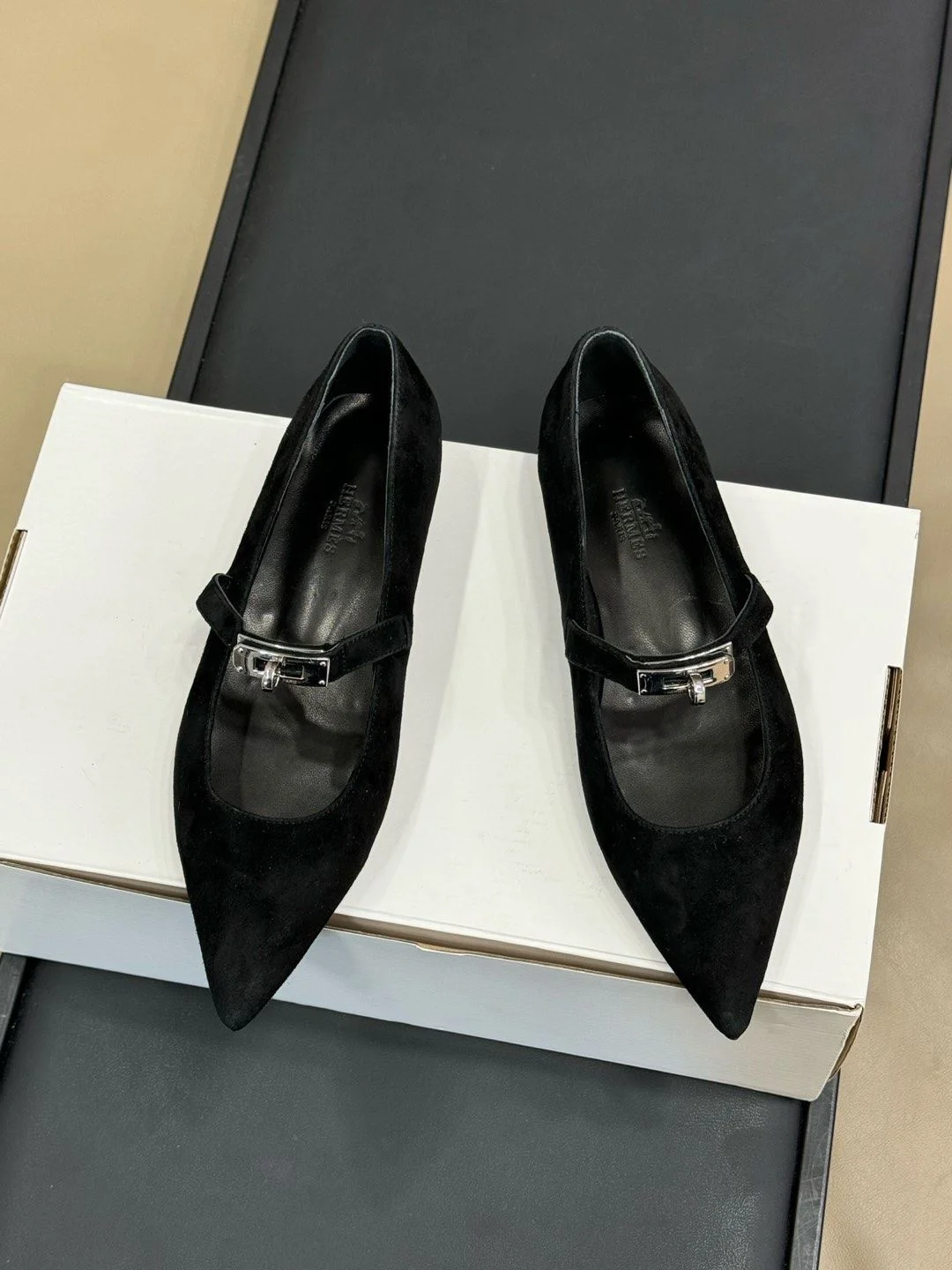 OnTrend Hermes Heeled Shoes 26673