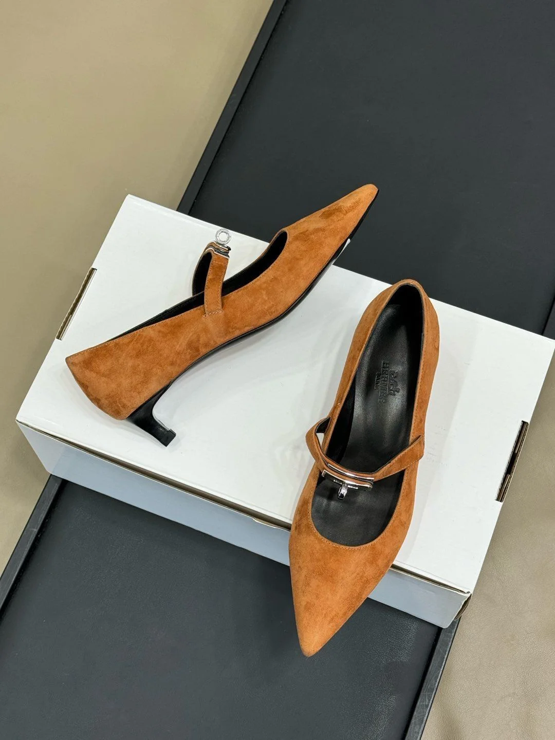 SmoothTexture Hermes Heeled Shoes 26677