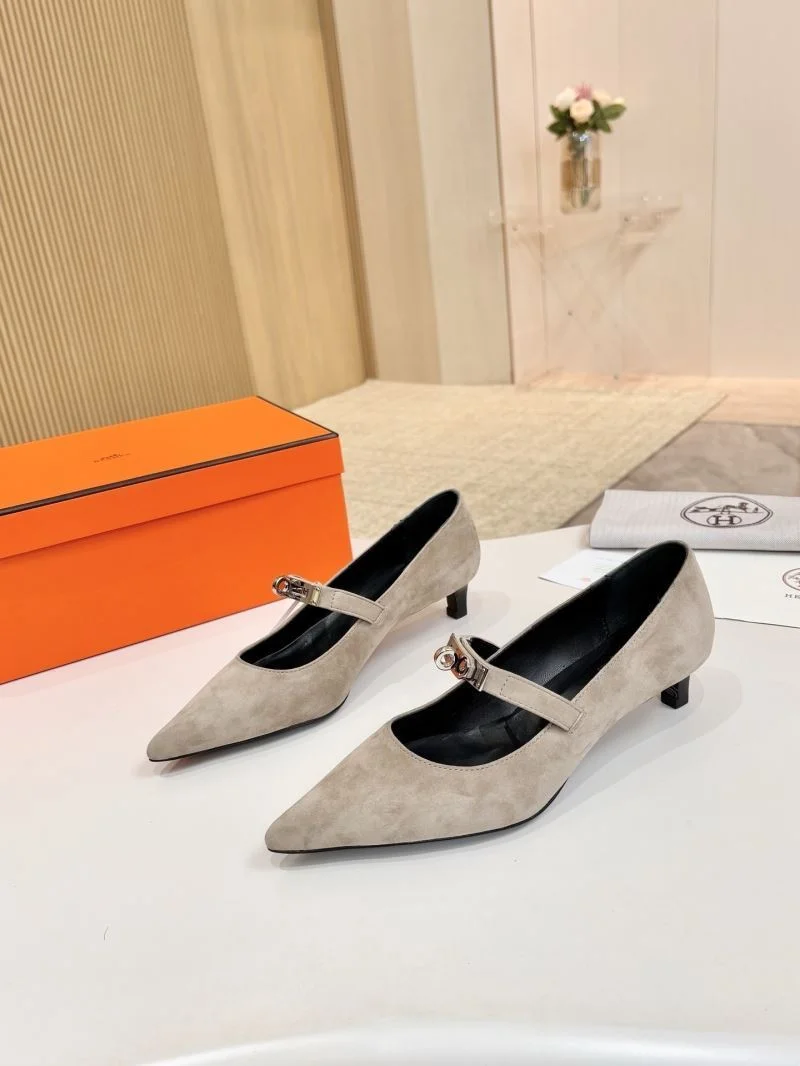 UrbanChic Hermes Heeled Shoes 26689