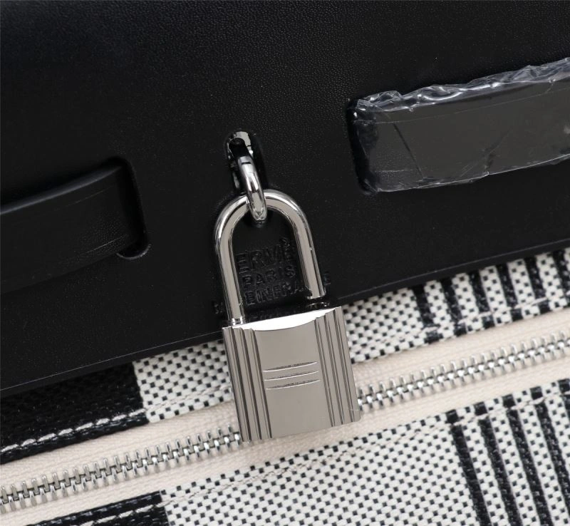 Sleek Hermes Herbag Bags 90115