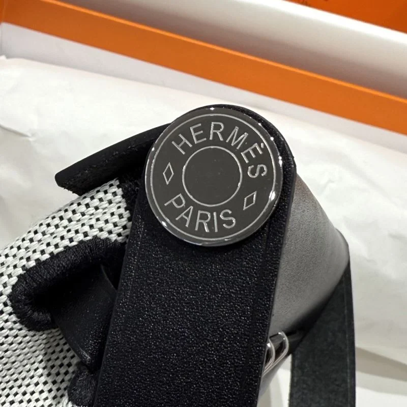 Neat Hermes Herbag Bags 48073