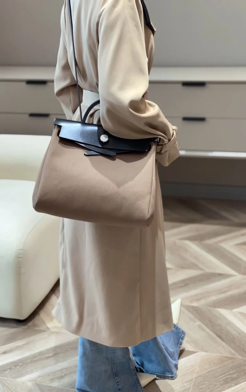 Effortless Hermes Herbag Bags 48059