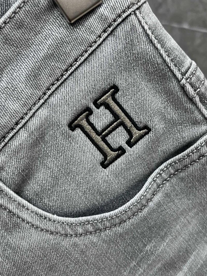 Trendsetting Hermes Jeans 130229