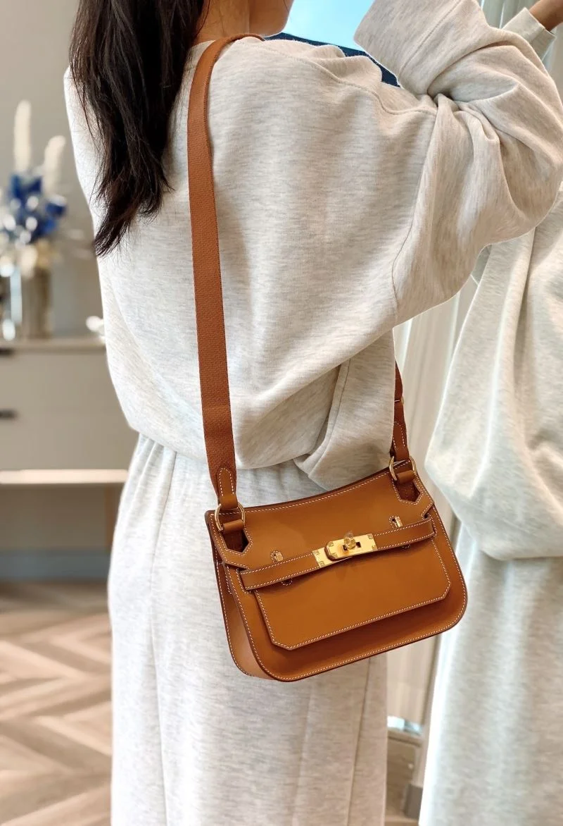 Lightweight Hermes Jypsiere Bags 48042