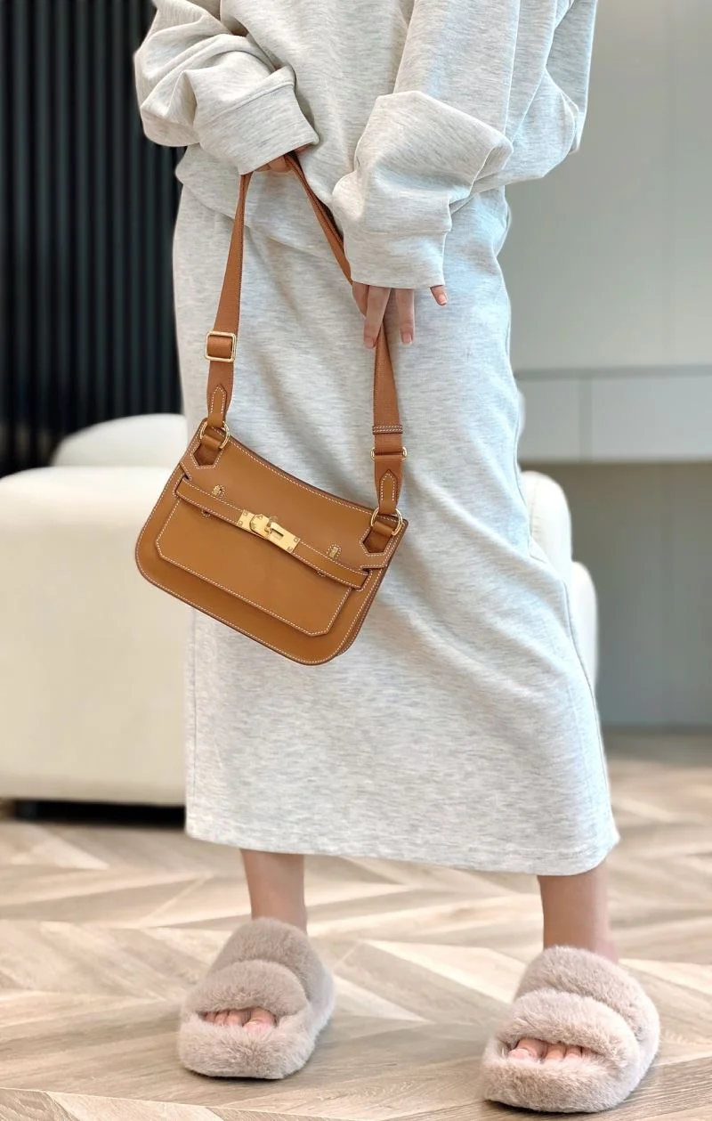 Lightweight Hermes Jypsiere Bags 48042