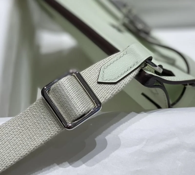 Neat Hermes Jypsiere Bags 48041