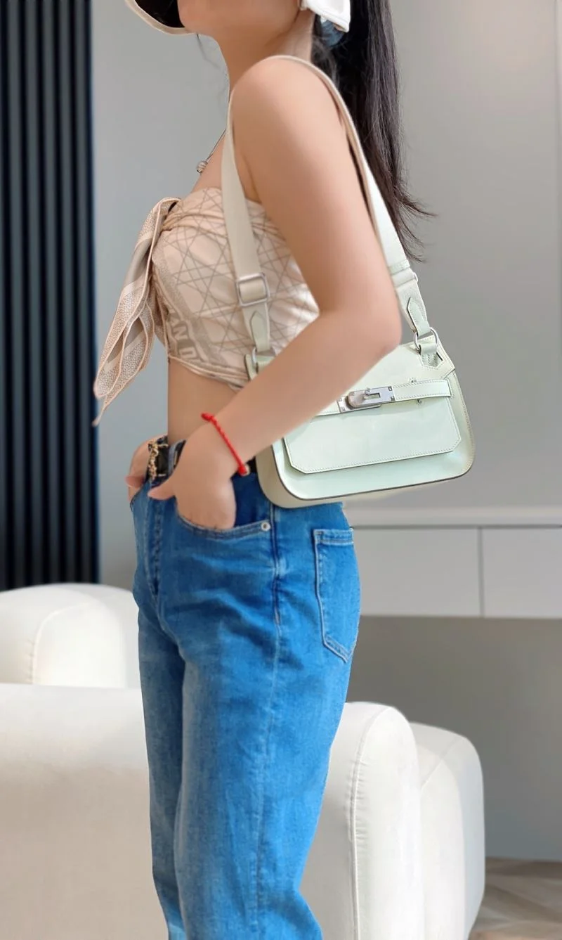 Neat Hermes Jypsiere Bags 48041