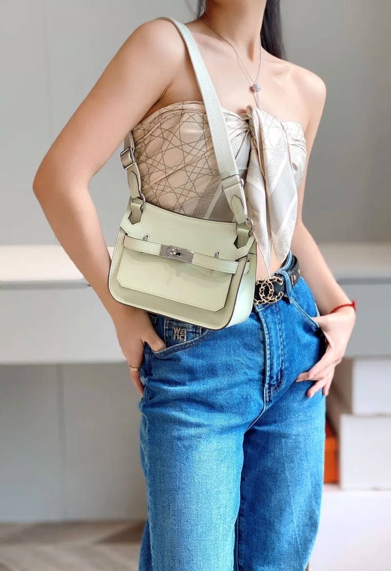 Neat Hermes Jypsiere Bags 48041