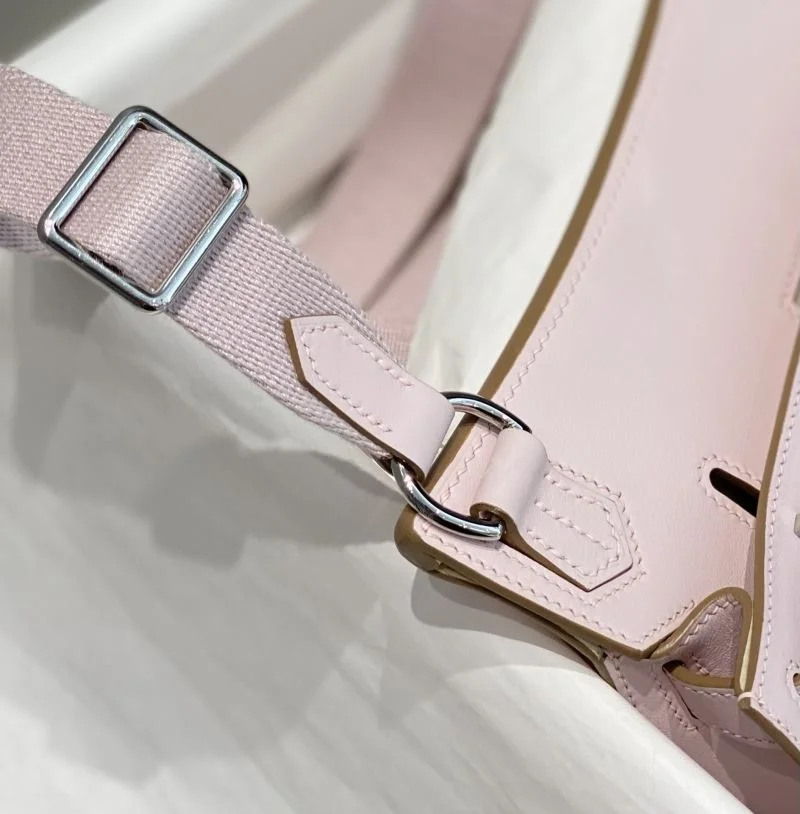 Versatile Hermes Jypsiere Bags 48037