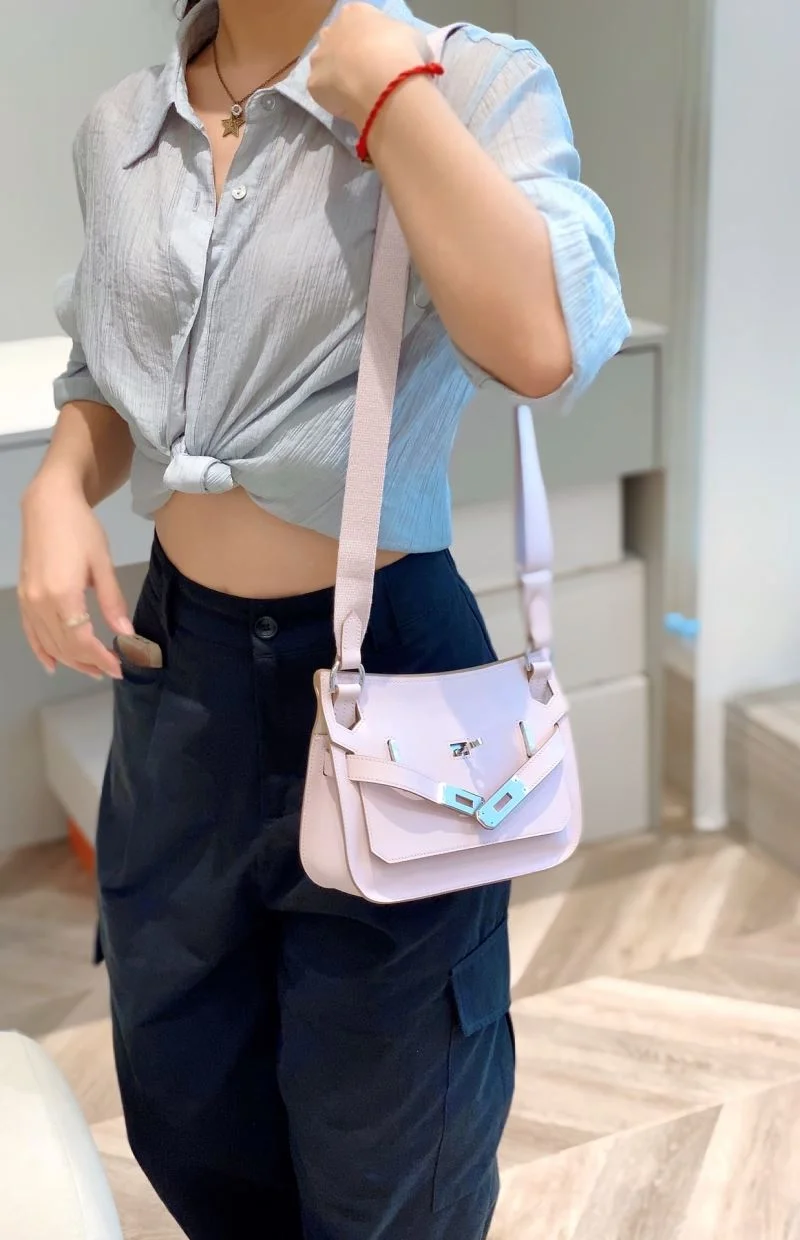 Versatile Hermes Jypsiere Bags 48037