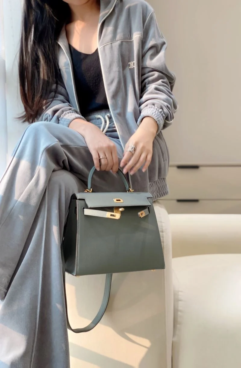 Minimalist Hermes Kelly Bags 48760