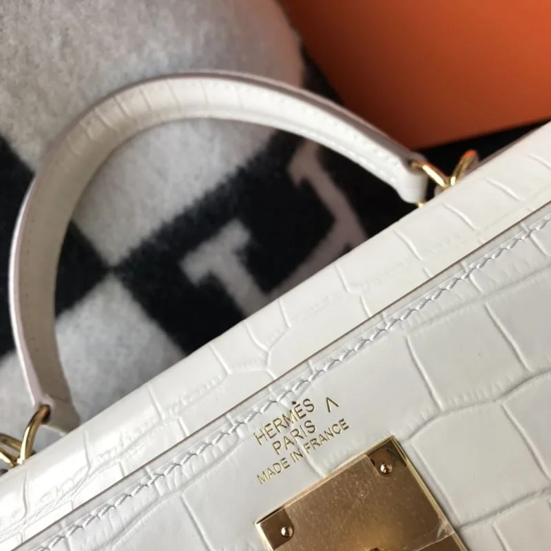 Sustainable Hermes Kelly Bags 48704