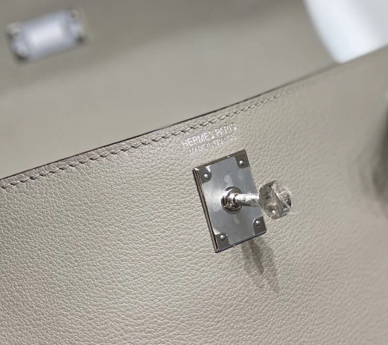 Neat Hermes Kelly Bags 48004