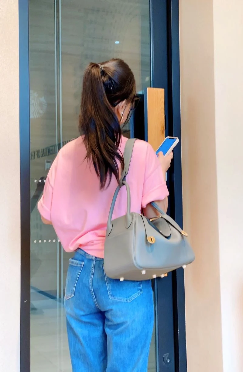 Unisex Hermes Lindy Bags 48652