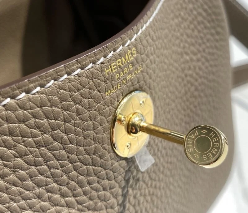 Hermes Lindy Bags Practical 47822