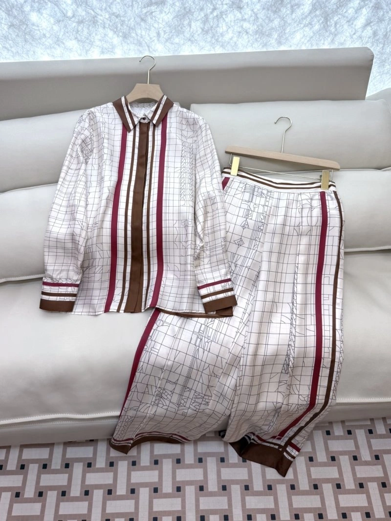 WrinkleFree Hermes Long Suits 129296