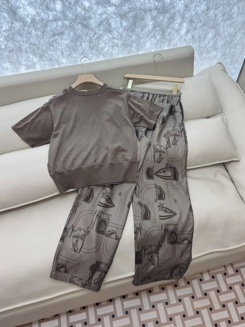 Comfortable Hermes Long Suits 129407