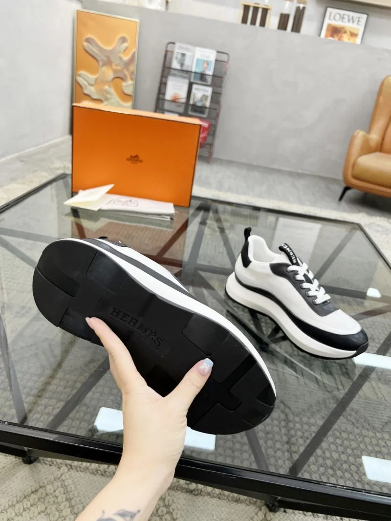 Contemporary Hermes Low Shoes 26218