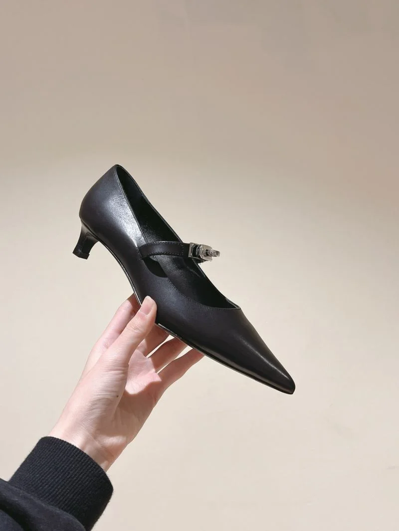 Hermes Low Shoes RelaxedFit 26770