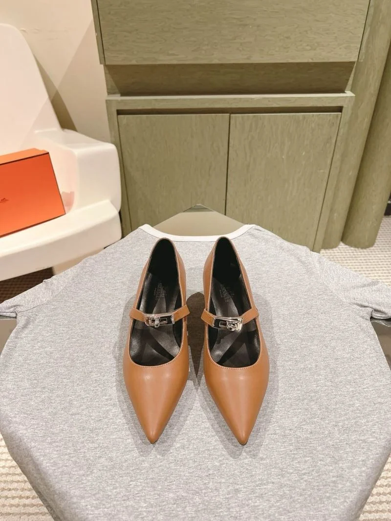 Hermes Low Shoes Versatile 26759