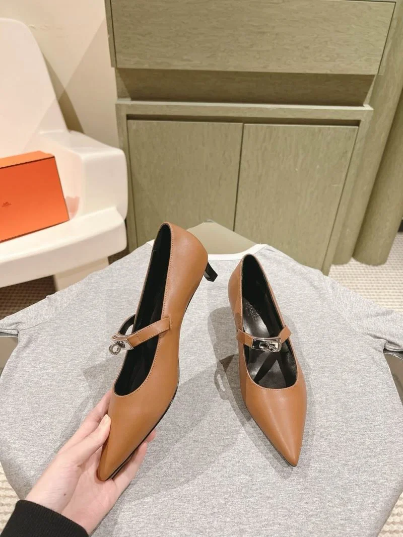 Hermes Low Shoes Versatile 26759