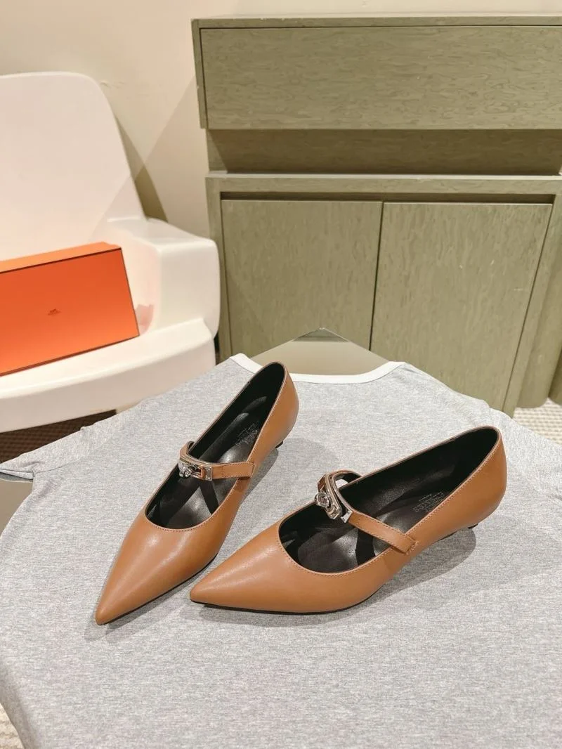 Hermes Low Shoes Versatile 26759
